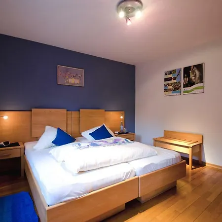 Gaestehaus Im Tal 18 3* 헬렌탈