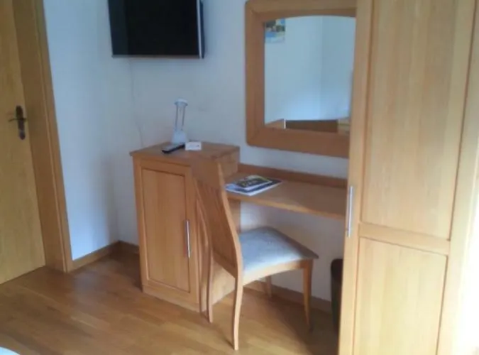 بيت ضيافة Gaestehaus Im Tal 18